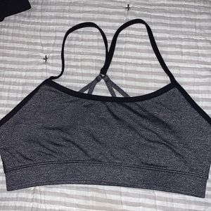 Black sports bra no tags but fits like a SIZE XS
